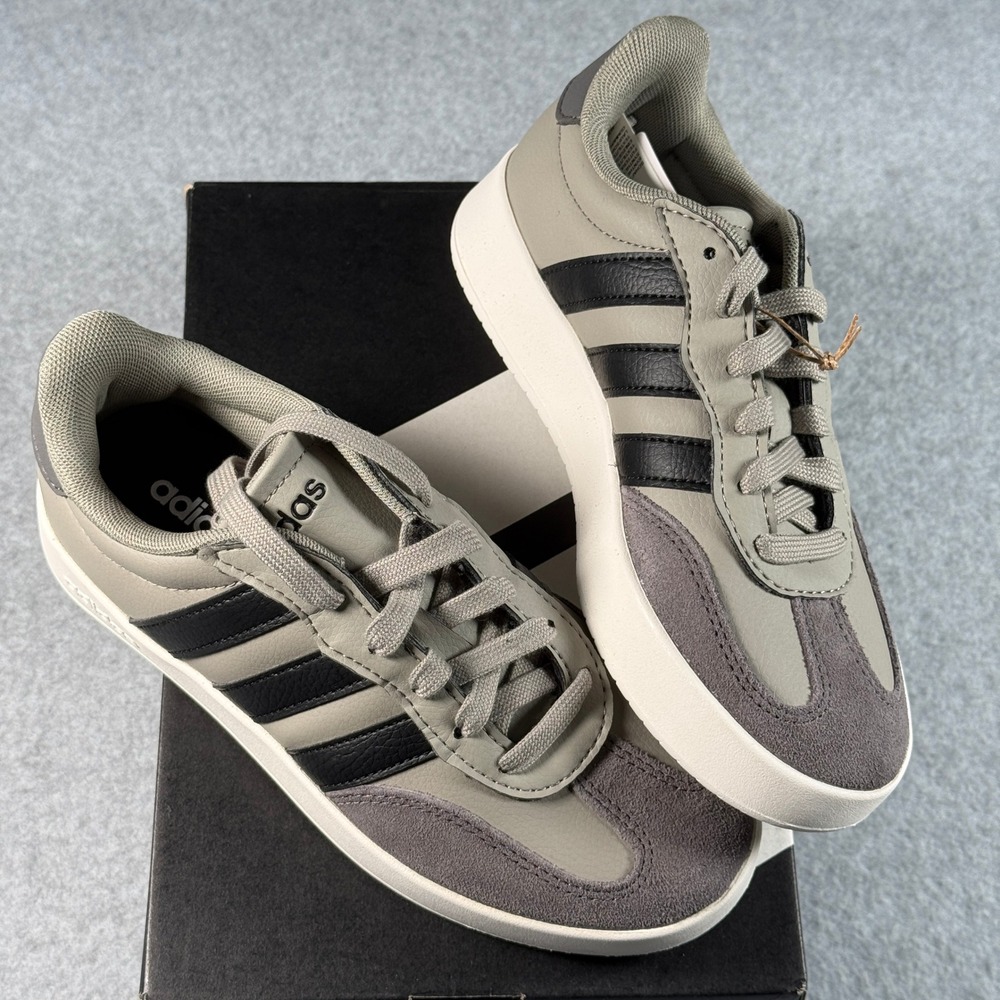 Adidas Barreda Mens 4 JR1324 Grey Black Suede Leather Low Top Sneaker NIB